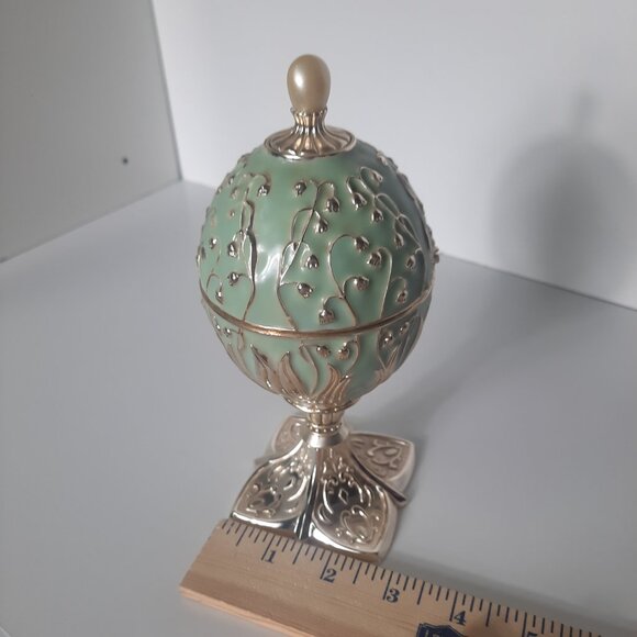 VTG 2002 Wallace Rotating Musical Easter Bunny Egg Enamel Silver Plated 7.5”Tall - Picture 5 of 8